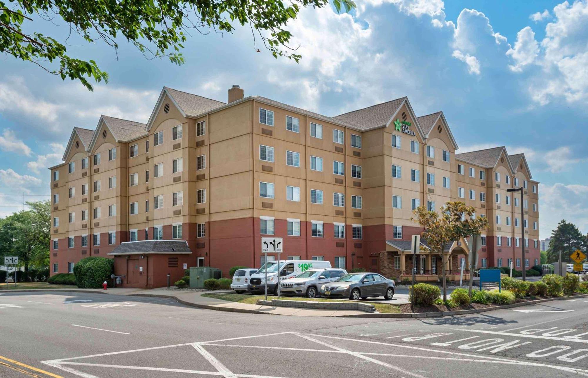 Extended Stay America Suites - Secaucus - New York City Area Buitenkant foto