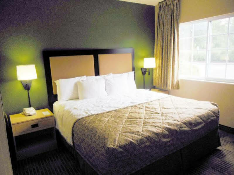 Extended Stay America Suites - Secaucus - New York City Area Buitenkant foto